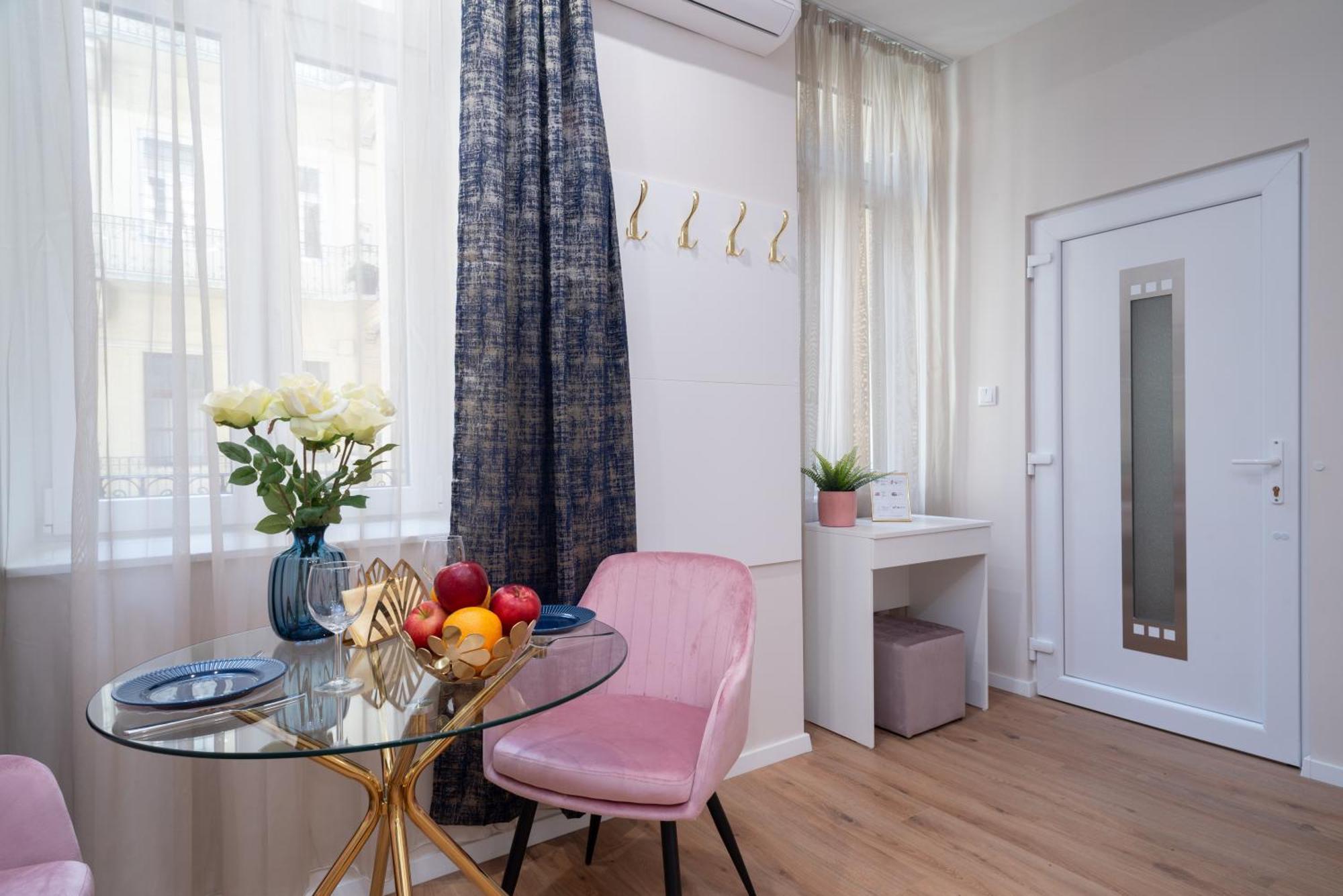 Amethyst Apartments - Acacia Studio Boedapest Buitenkant foto